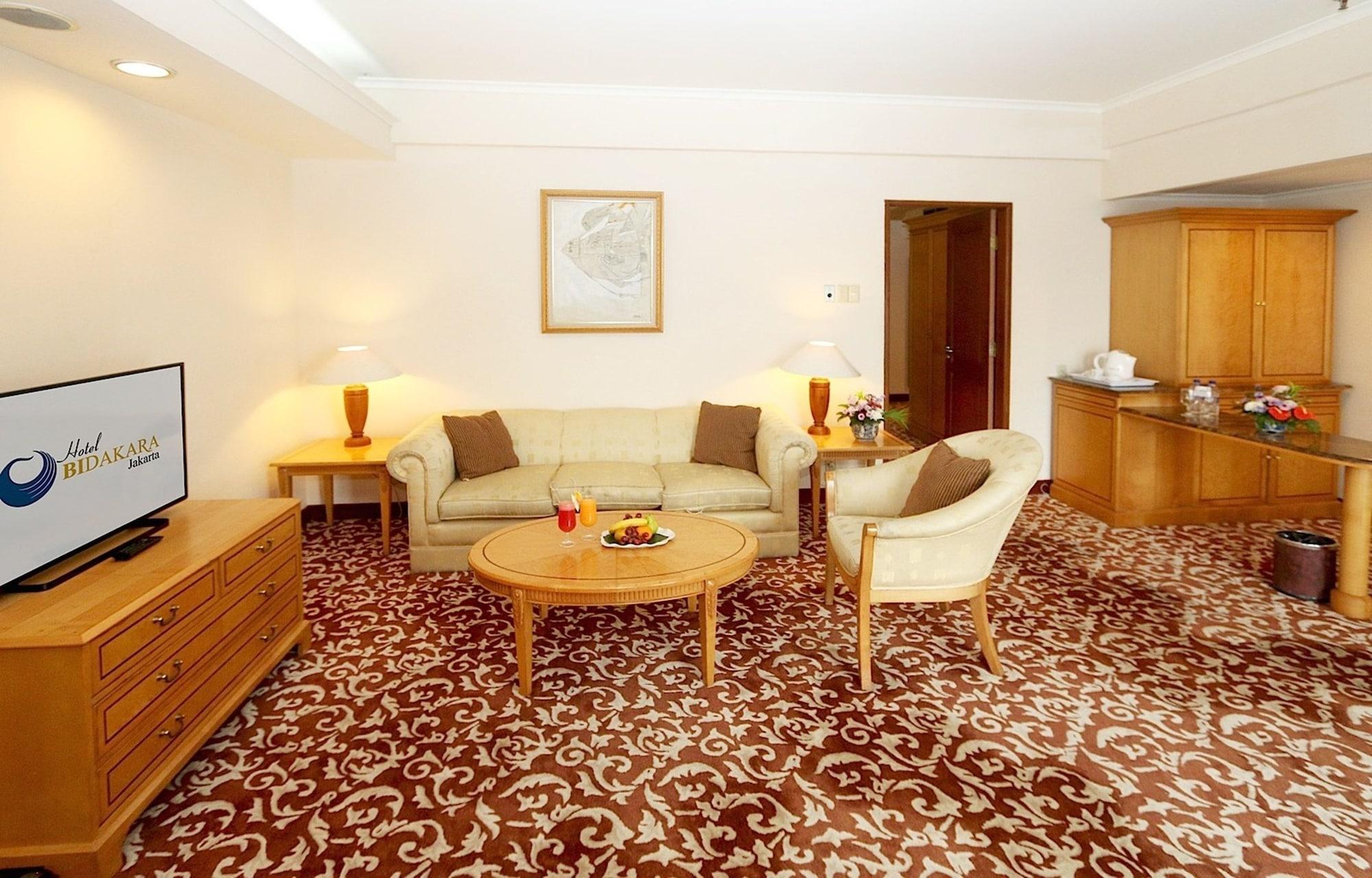 Hotel Bidakara Джакарта Экстерьер фото