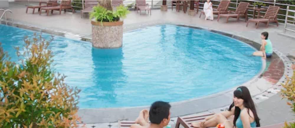 Hotel Bidakara Джакарта Экстерьер фото