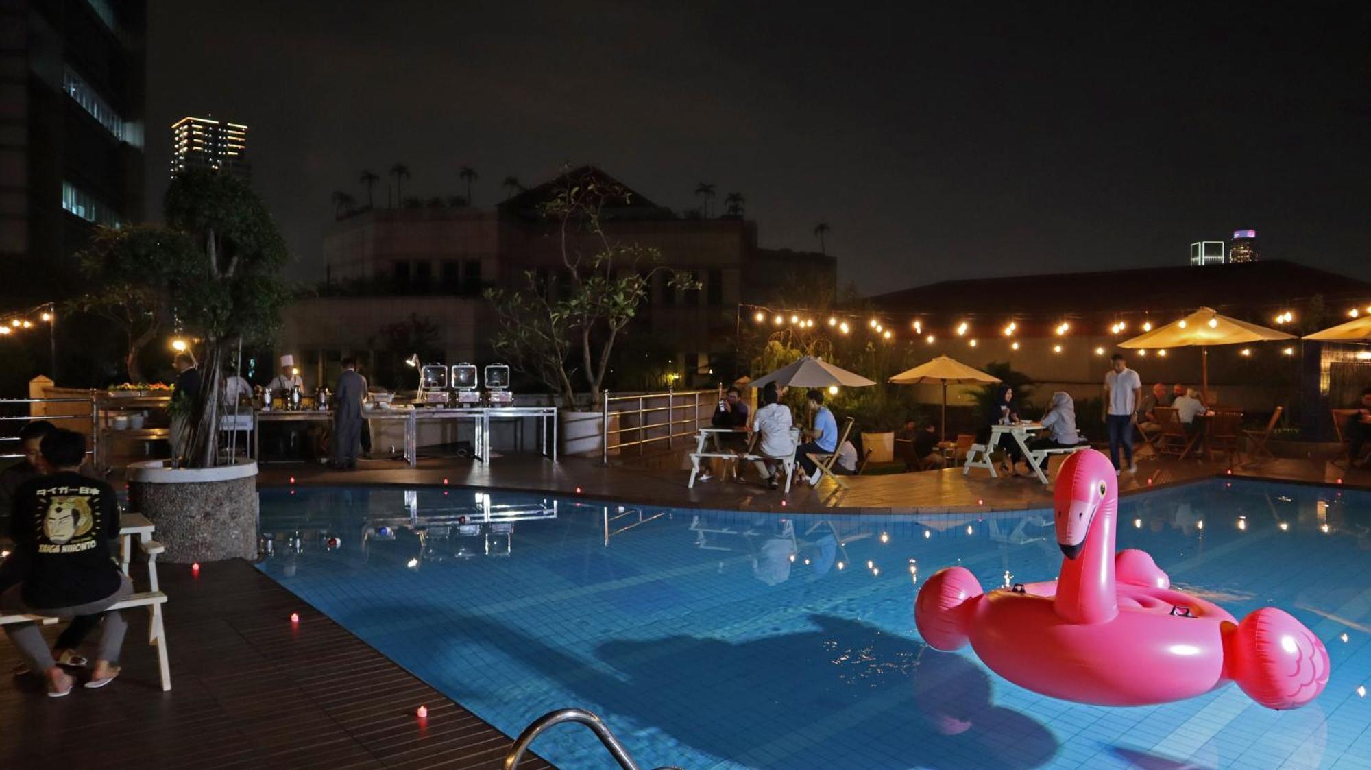 Hotel Bidakara Джакарта Экстерьер фото