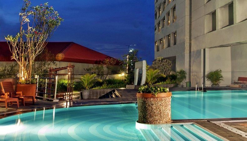 Hotel Bidakara Джакарта Экстерьер фото